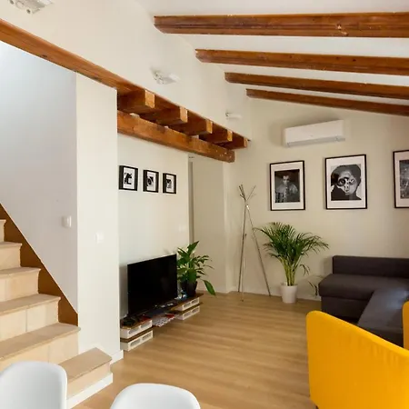 Ca3 - Duplex De Dos En El Centro Historico Con Garaje *