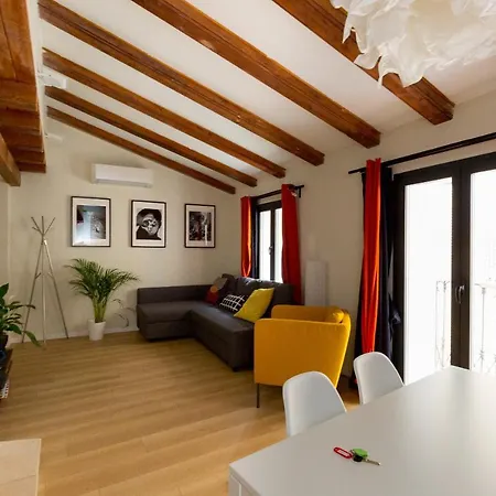 Ca3 - Duplex De Dos En El Centro Historico Con Garaje Daire